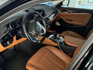 BMW 5 Series foto 6