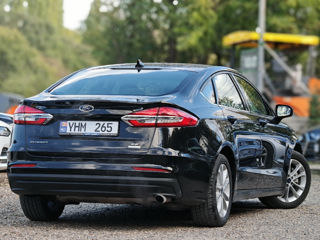 Ford Fusion foto 3