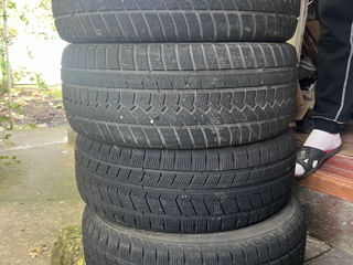 Продам шины 225/50R17