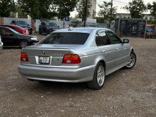 BMW 5 Series foto 4