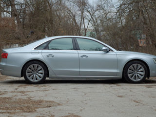 Audi A8 foto 4