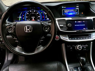 Honda Accord фото 6