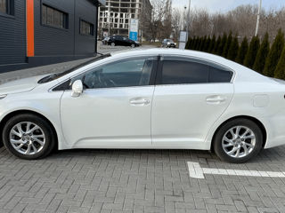 Toyota Avensis foto 7