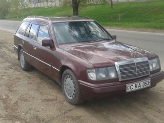 Mercedes Series (W124) foto 4