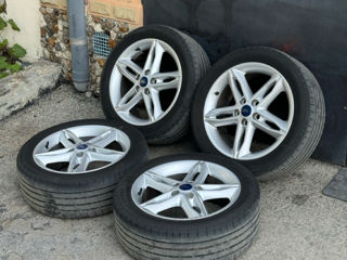 Ford 5x112 215/50R17