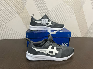 Vind Asics