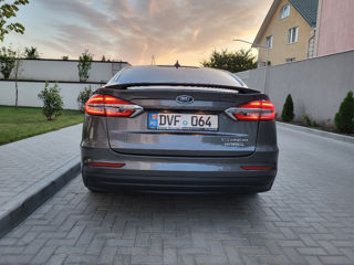 Ford Fusion foto 5