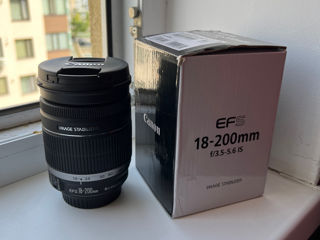 Canon EFS 18-200mm f/3.5-5.6 IS (nou) foto 1