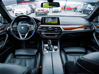 BMW 5 Series foto 9