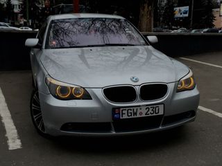 BMW 5 Series foto 7