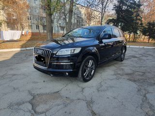 Audi Q7 foto 1