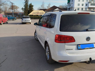 Volkswagen Touran foto 4