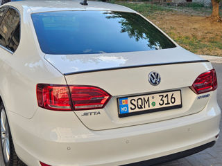 Volkswagen Jetta foto 2