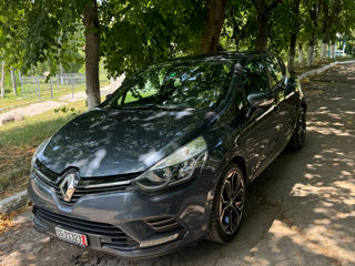 Renault Clio foto 2