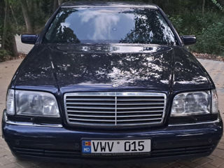 Mercedes S-Class foto 1