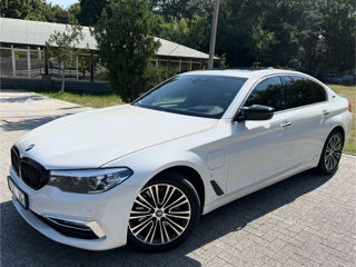 BMW 5 Series foto 3