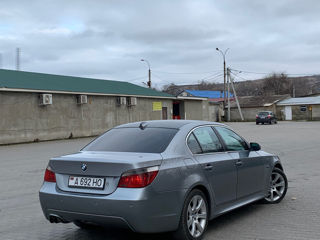 BMW 5 Series foto 3