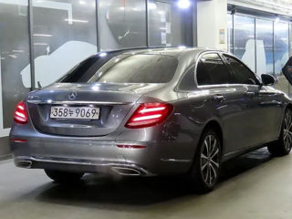 Mercedes E-Class foto 3