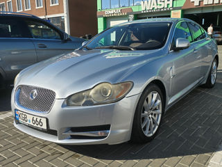 Jaguar XF foto 1