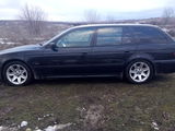 BMW 5 Series foto 7