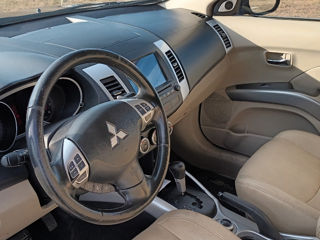 Mitsubishi Outlander foto 5