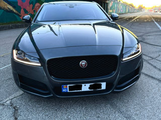 Jaguar XF foto 2