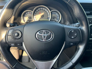 Toyota Auris foto 10