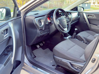 Toyota Auris foto 10