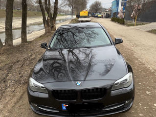 BMW 5 Series foto 1