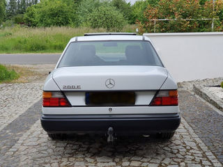 Mercedes Series (W124) foto 7