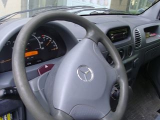 Mercedes basculant foto 3