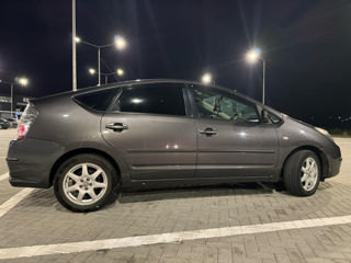 Toyota Prius foto 5