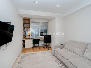 Apartament cu 3 camere, 133 m², Botanica, Chișinău foto 12