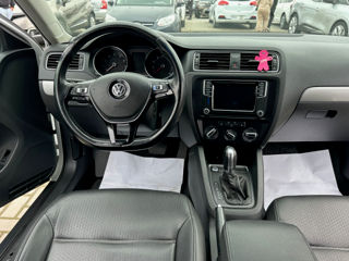 Volkswagen Jetta foto 12