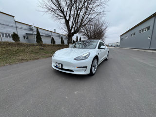 Tesla Model 3 foto 2