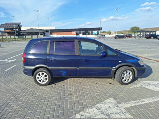 Opel Zafira foto 3