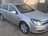 Opel Astra foto 2