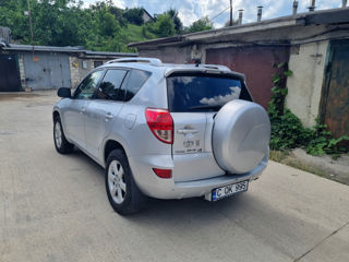 Toyota Rav 4 foto 3