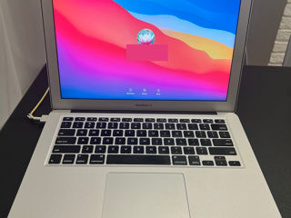 MacBook Air (13-inch, 2017) Processor 1,8 GHz Dual-Core, Memory8GB/ 128 GB