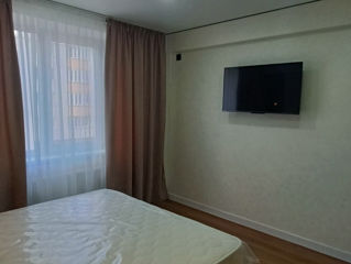 Apartament cu 2 camere, 54 m², Sculeni, Chișinău foto 3