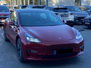 Tesla Model 3 foto 4