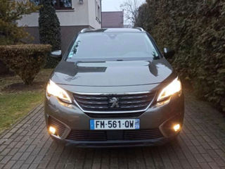 Peugeot 5008 foto 4