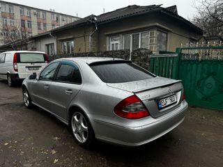 Mercedes E-Class foto 6