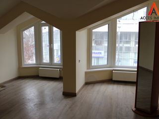 Centru, str. Vasile Alecsandri, 2 odăi, 91 m2, et.3/4, Apartament de Lux! foto 8
