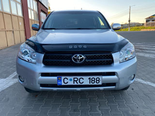 Toyota Rav 4 foto 3