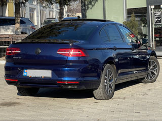 Volkswagen Passat foto 3