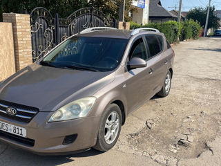 KIA Ceed foto 2