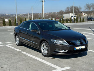 Volkswagen Passat CC foto 2