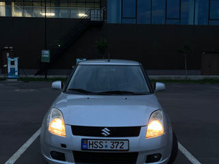 Suzuki Swift foto 6