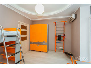 Apartament cu 4 camere, 106 m², Telecentru, Chișinău foto 9